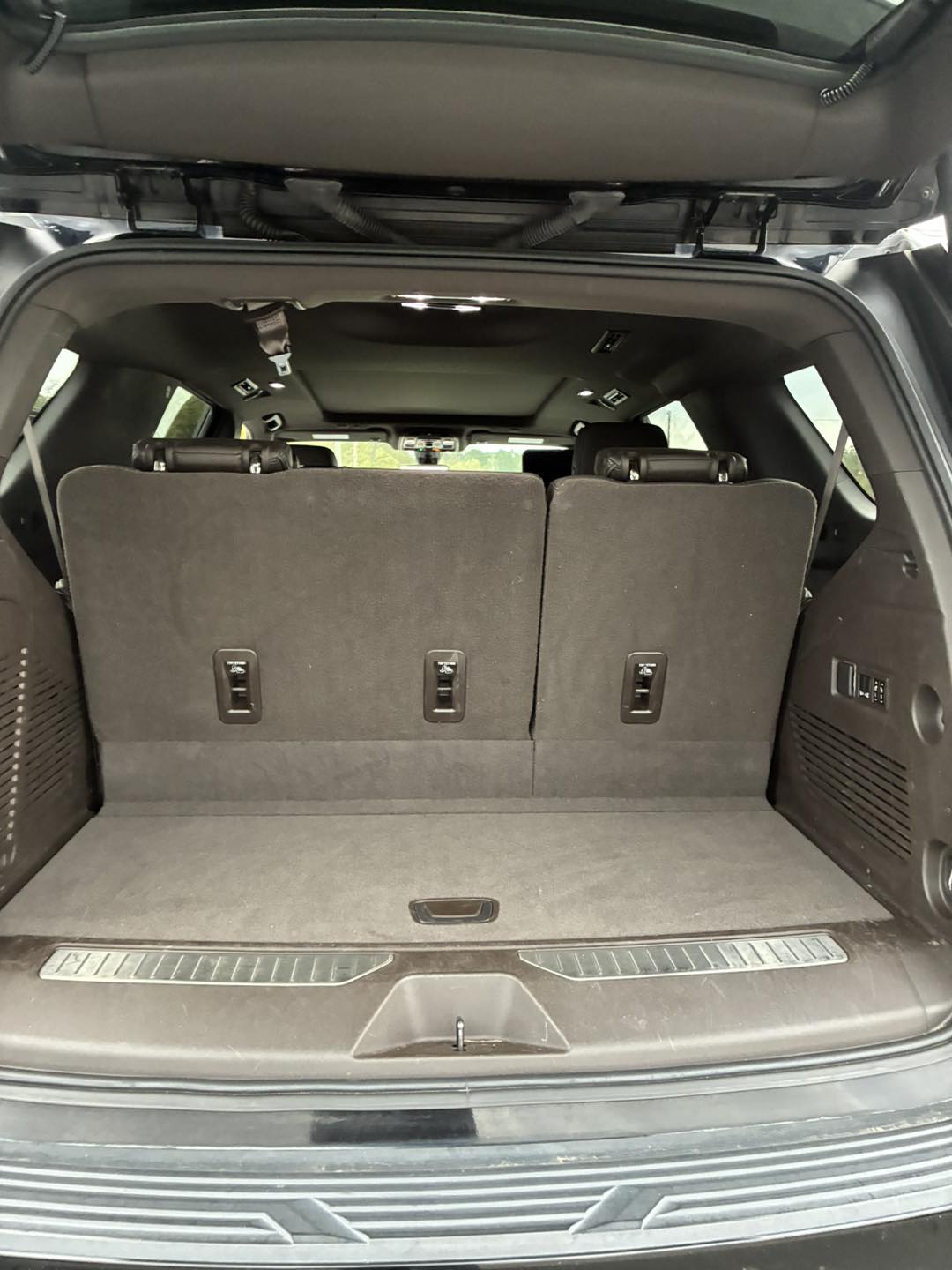 
								GMC YUKON DENALI full									