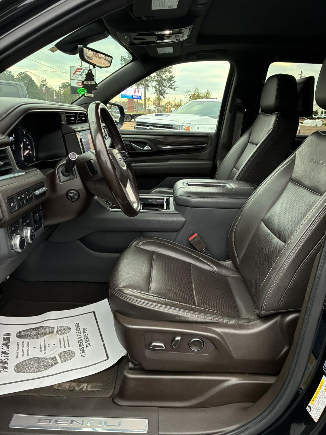 
								GMC YUKON DENALI full									