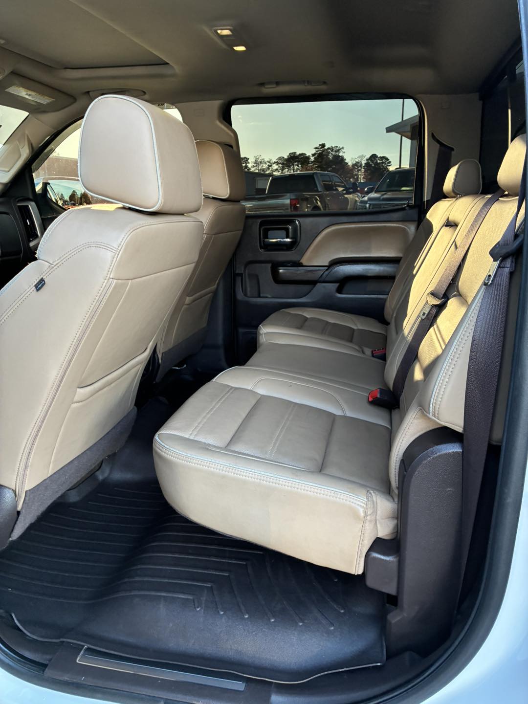 
								FORD F150 PLATINUM full									