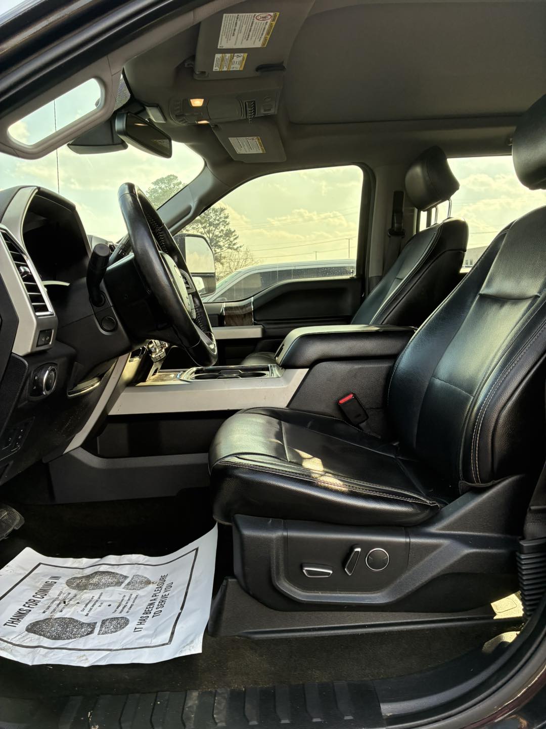 
								FORD F250 Superduty Lariat full									