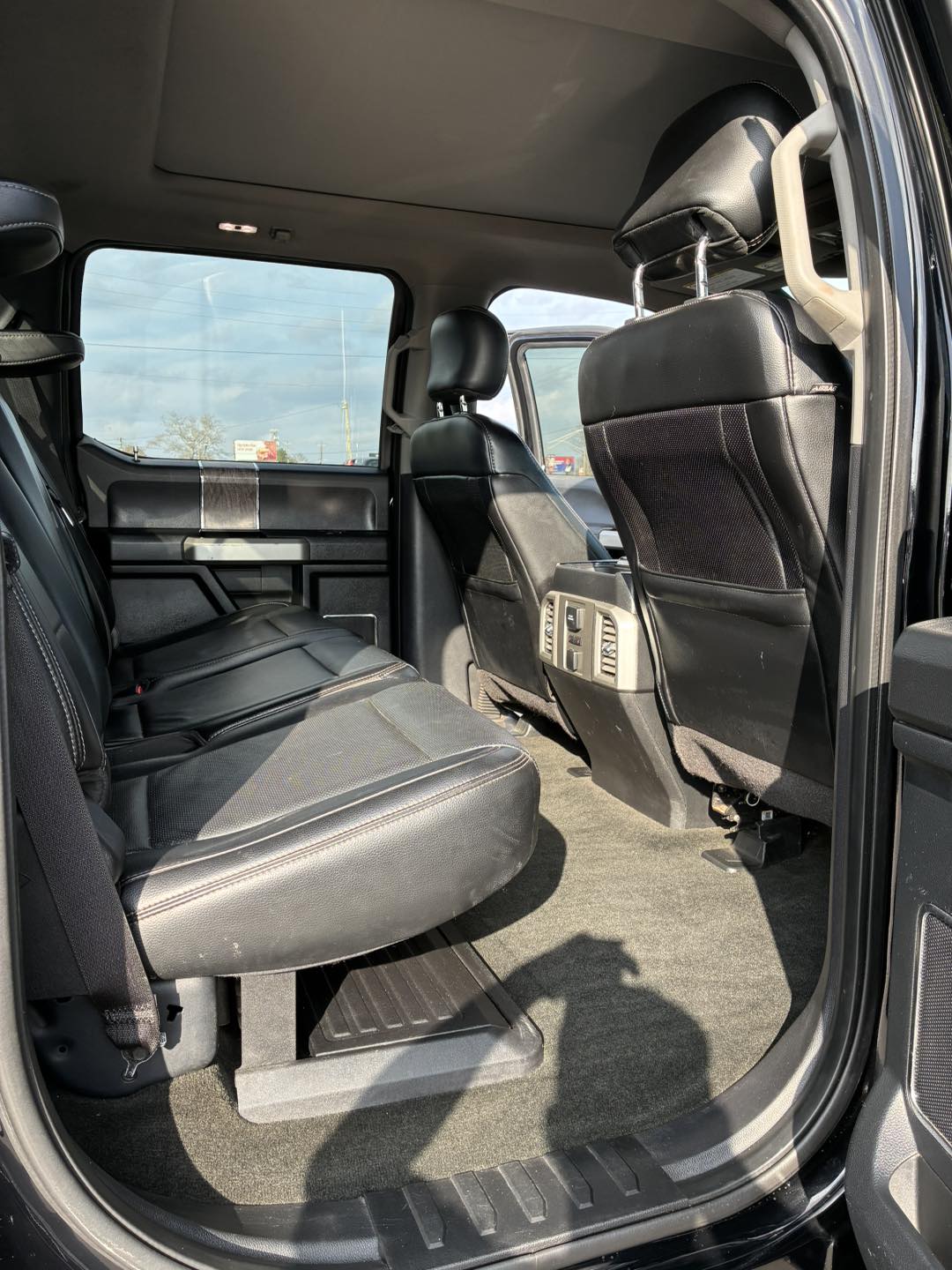 
								FORD F250 Superduty Lariat full									