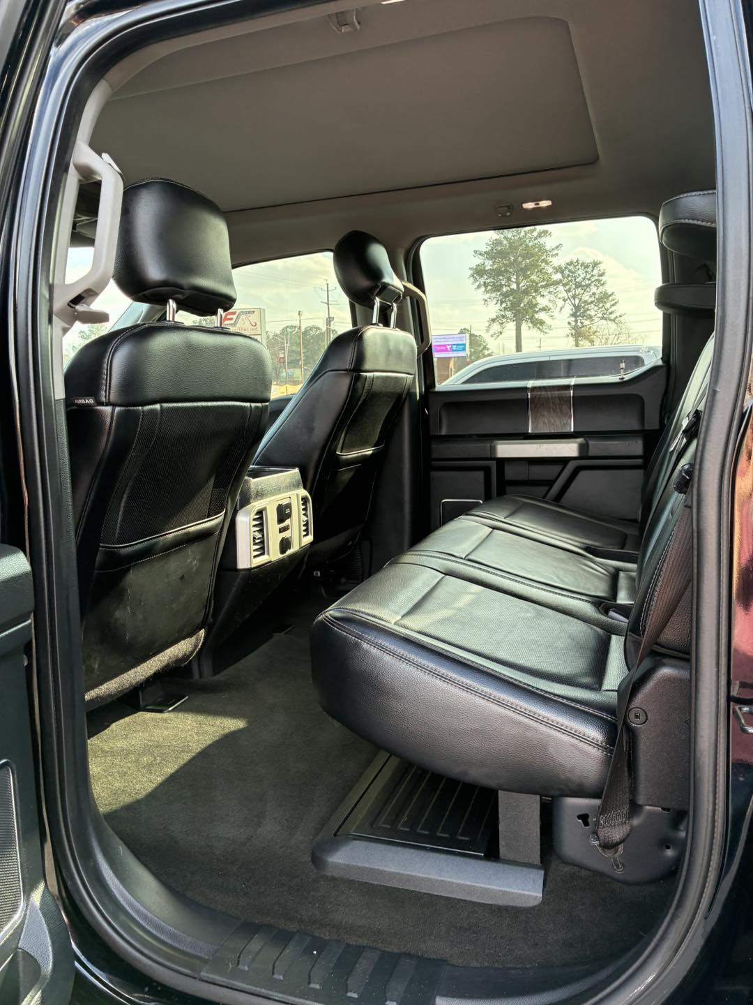 
								FORD F250 Superduty Lariat full									