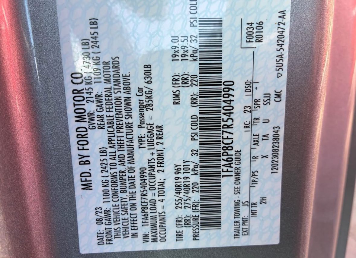 
								Ford Mustang GT full									