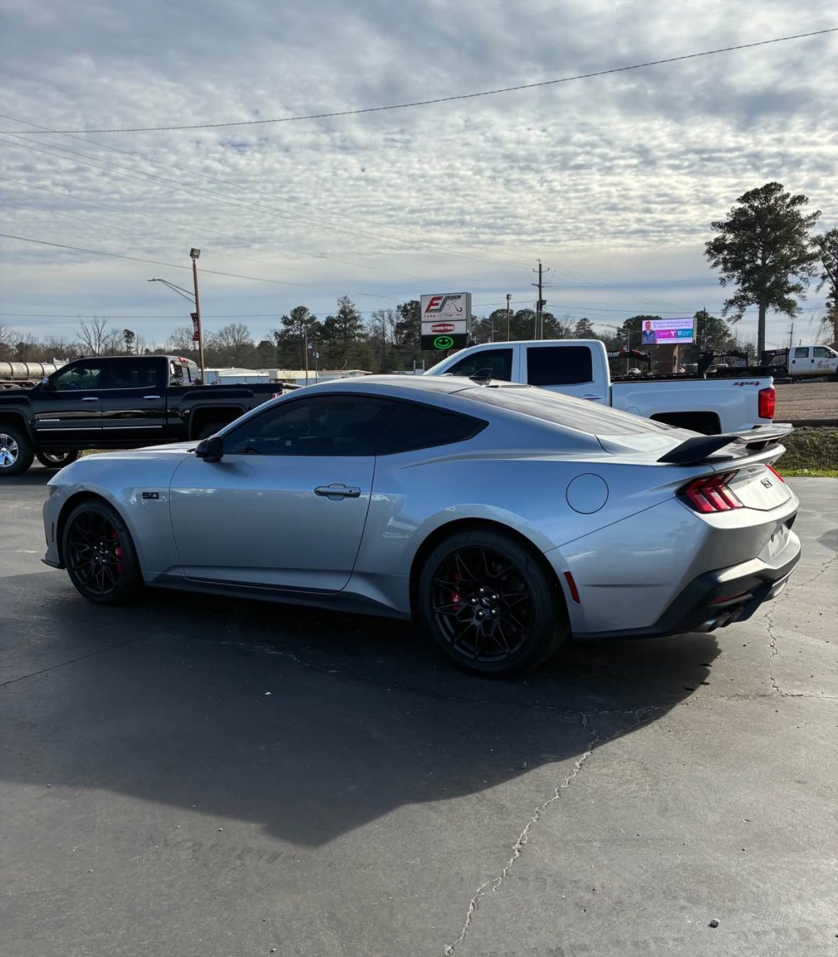 
								Ford Mustang GT full									