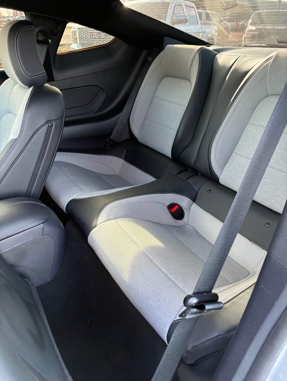 
								Ford Mustang GT full									