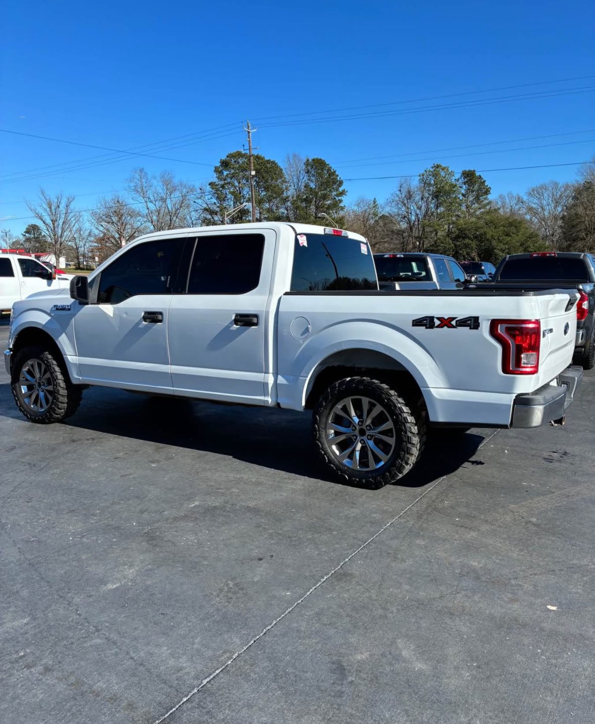 
								Ford F-150 XLT full									