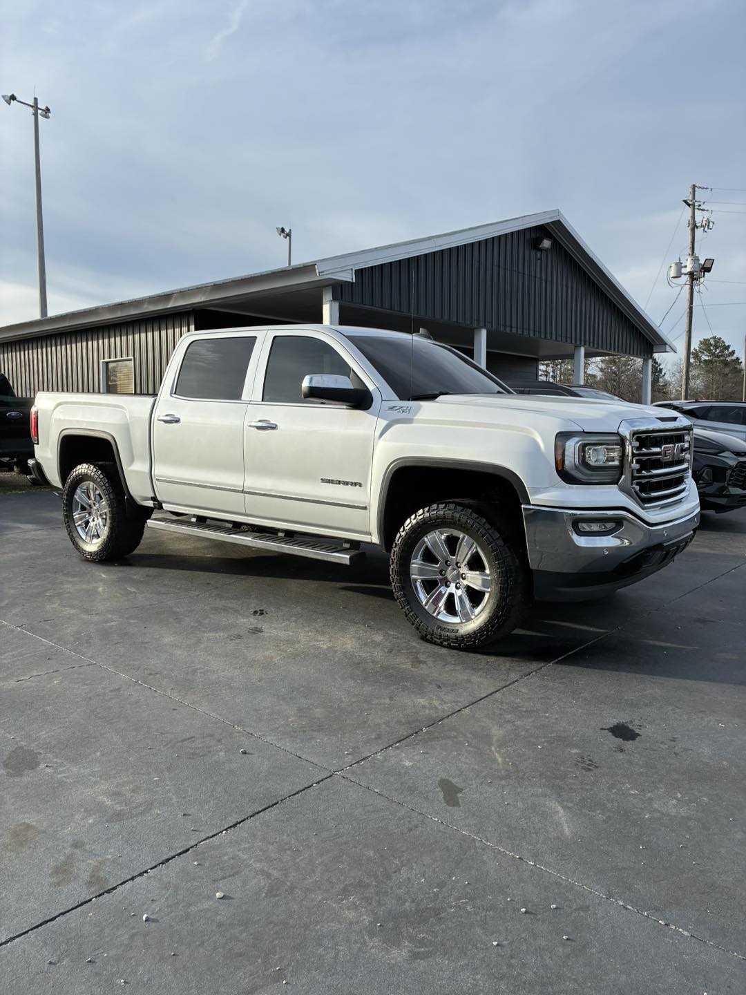 
								GMC SIERRA 1500 SLT 4×4 full									
