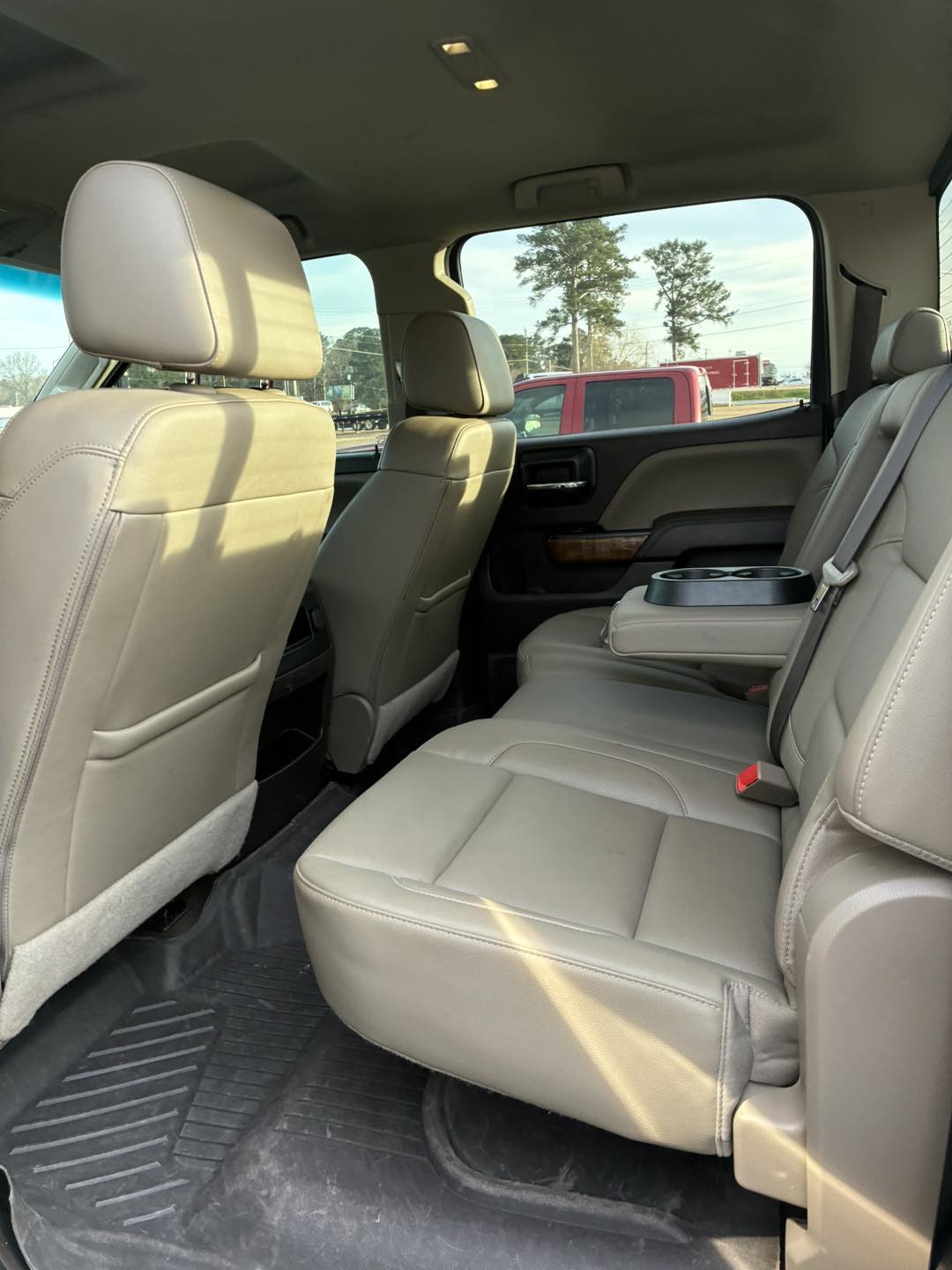 
								GMC SIERRA 1500 SLT 4×4 full									