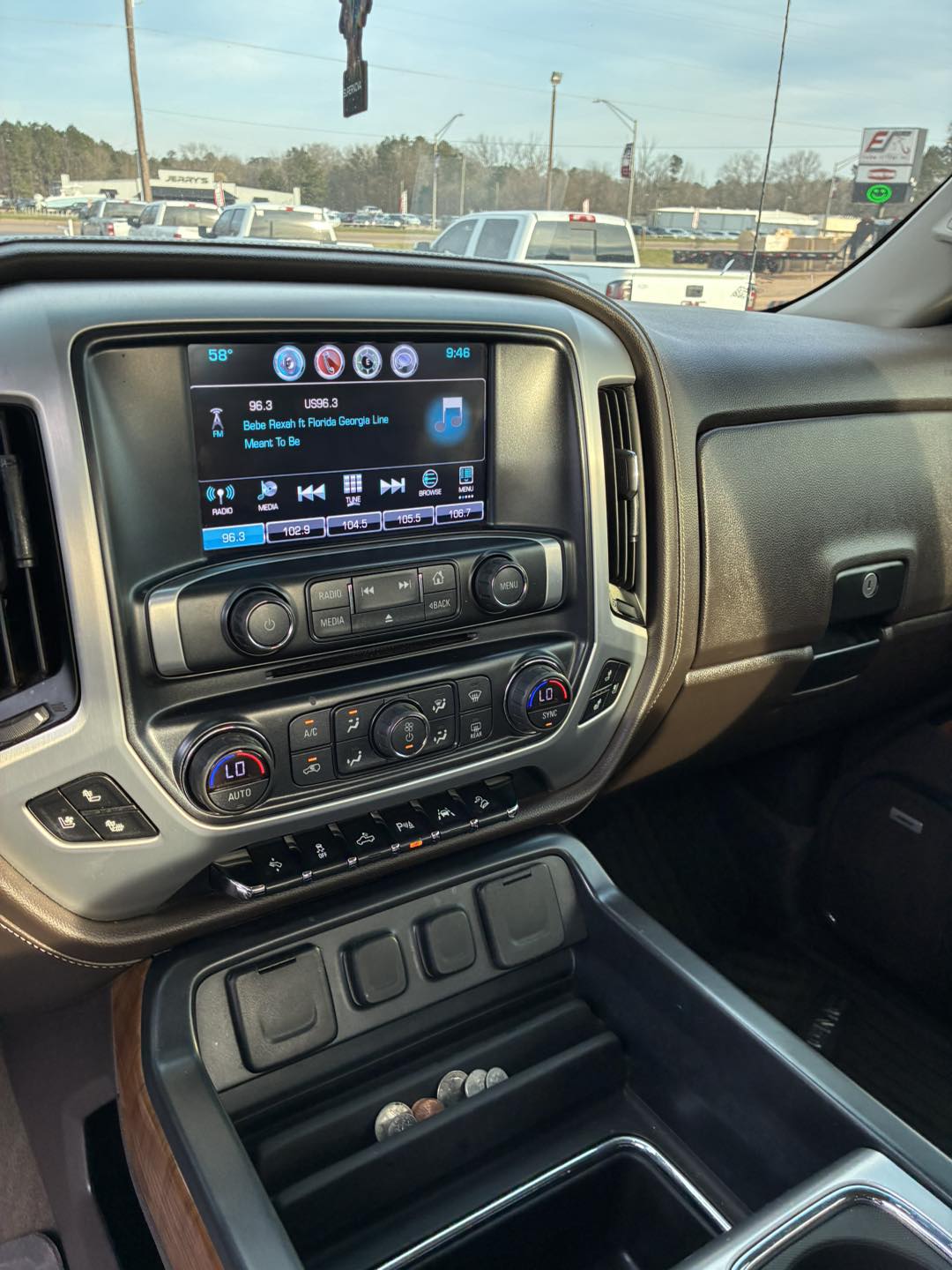 
								GMC SIERRA 1500 SLT 4×4 full									