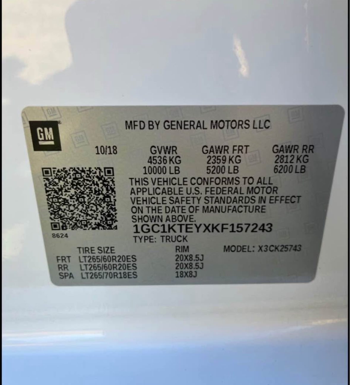 
								Chevrolet Silverado 2500HD 4×4 full									