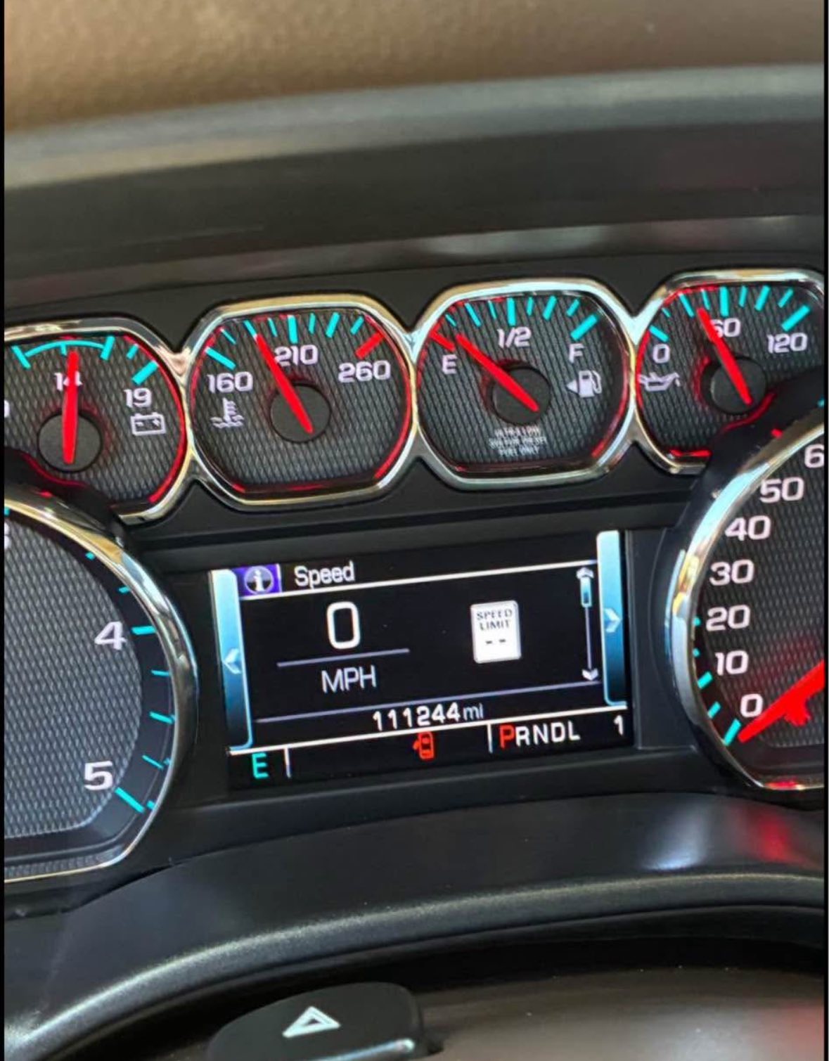 
								Chevrolet Silverado 2500HD 4×4 full									