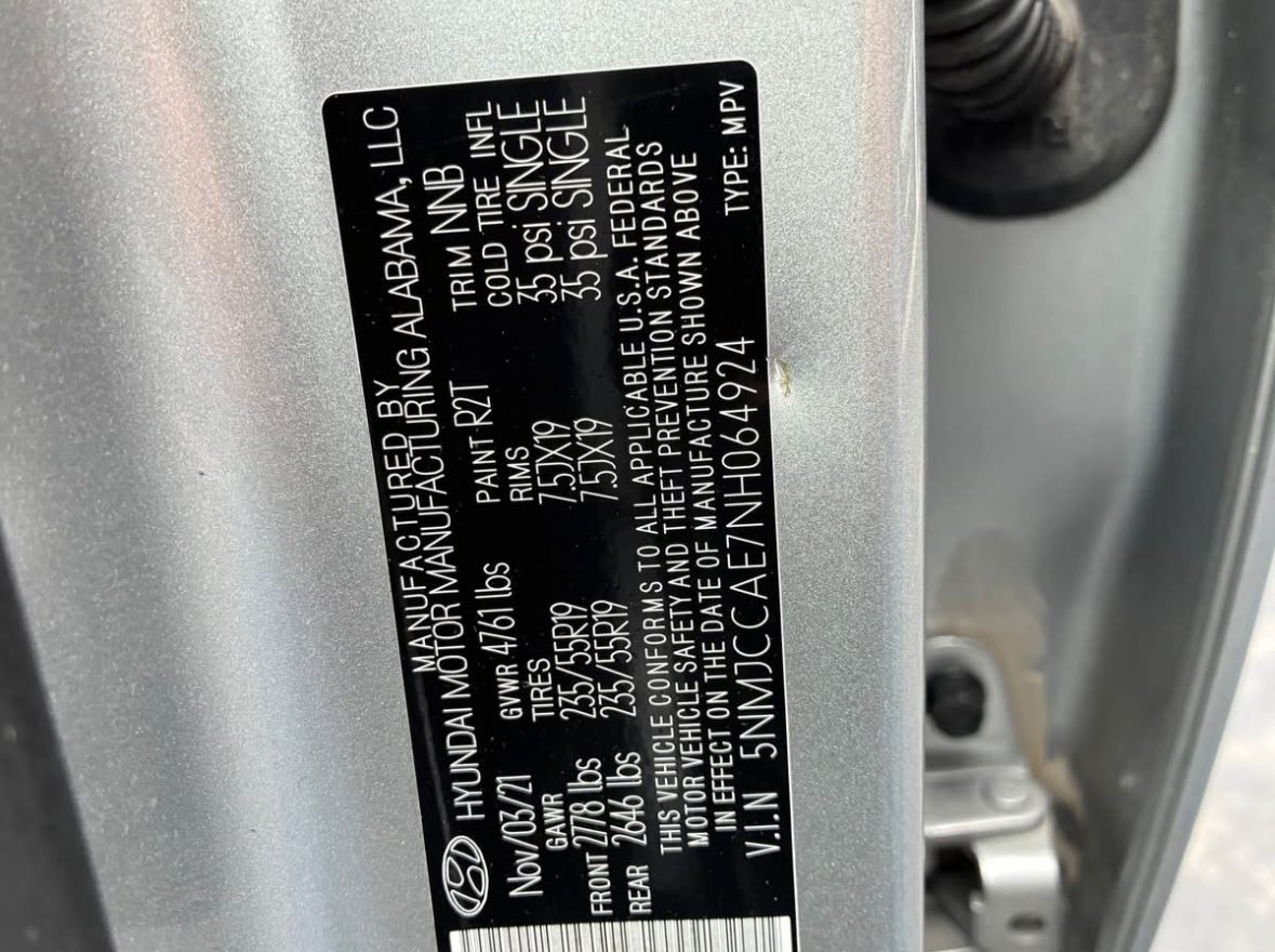 
								Hyundai Tucson SEL full									