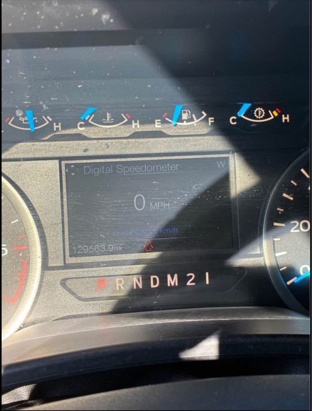 
								Ford F-150 XLT 4×4 full									