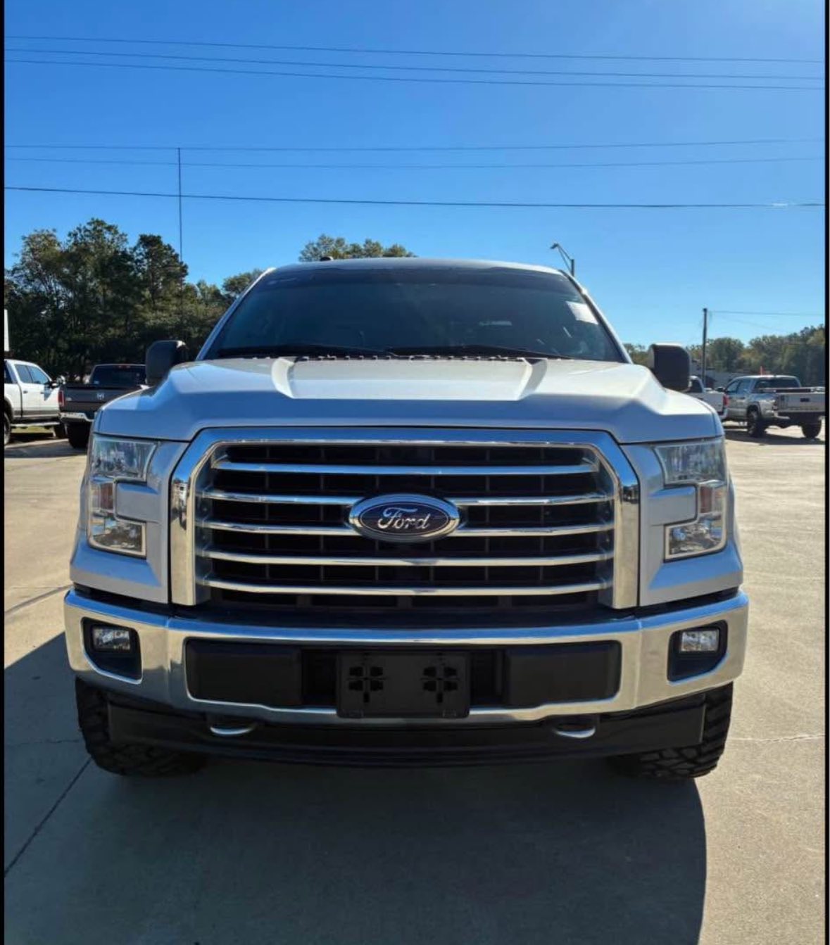 
								Ford F-150 XLT 4×4 full									
